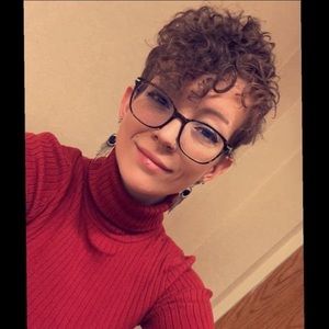 Meet your Posher, Heidi